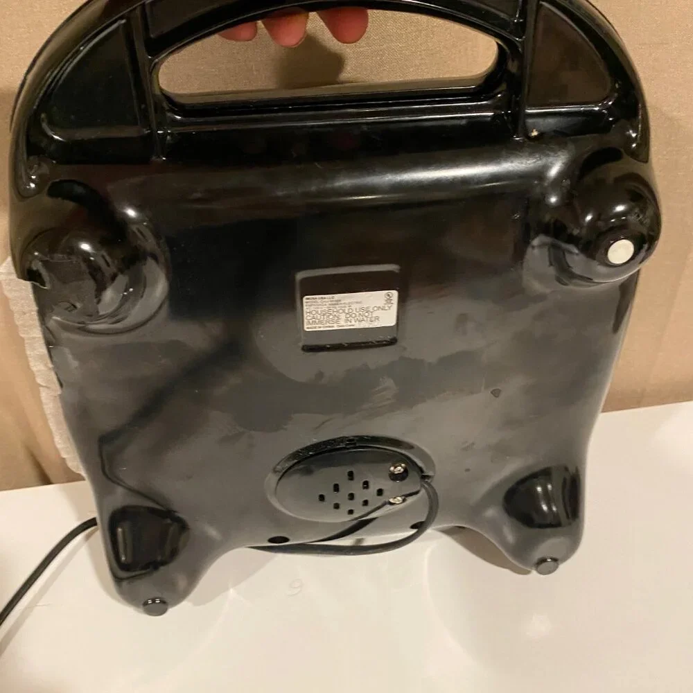 Imusa Empanada Maker‎ Appliance 4-at-a-Time (No Box) New